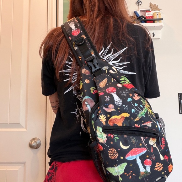 Colorful Patterned Sling Bag - Picture 12 of 12